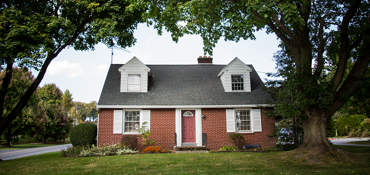 Leola Veterinary Hospital On New Holland Pike In Lancaster Pa